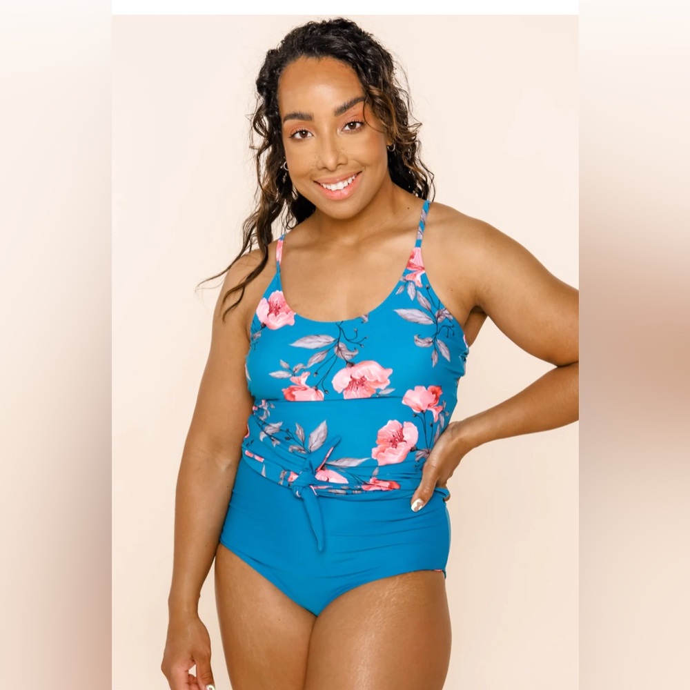 Coral Reef Nori Reversible Bottom Centara Top - worn once